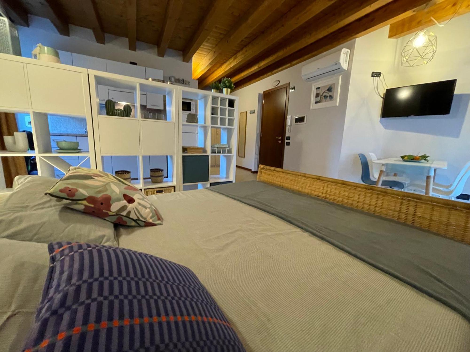 Villa Maria Apartments Moniga del Garda Ngoại thất bức ảnh