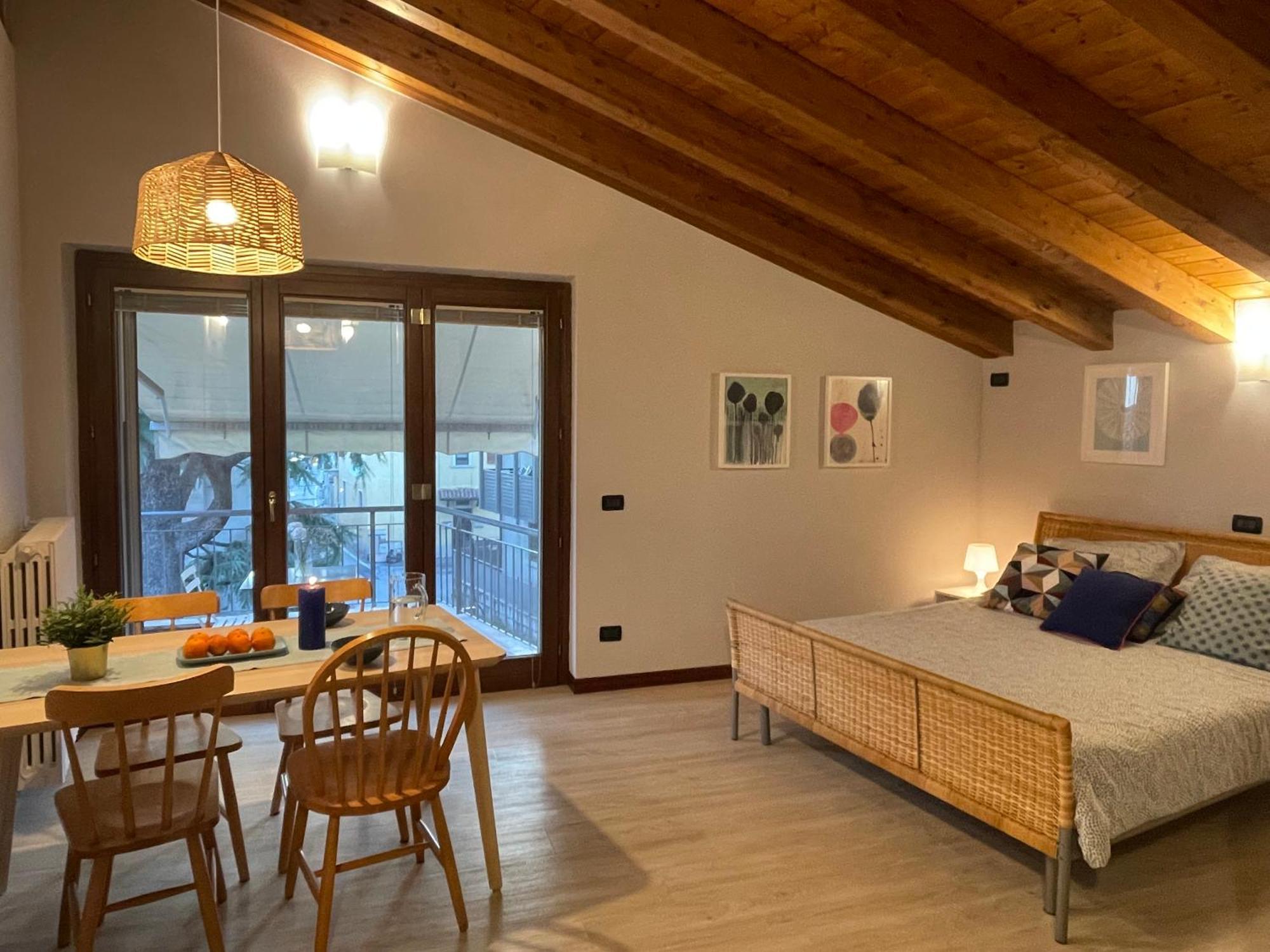 Villa Maria Apartments Moniga del Garda Ngoại thất bức ảnh