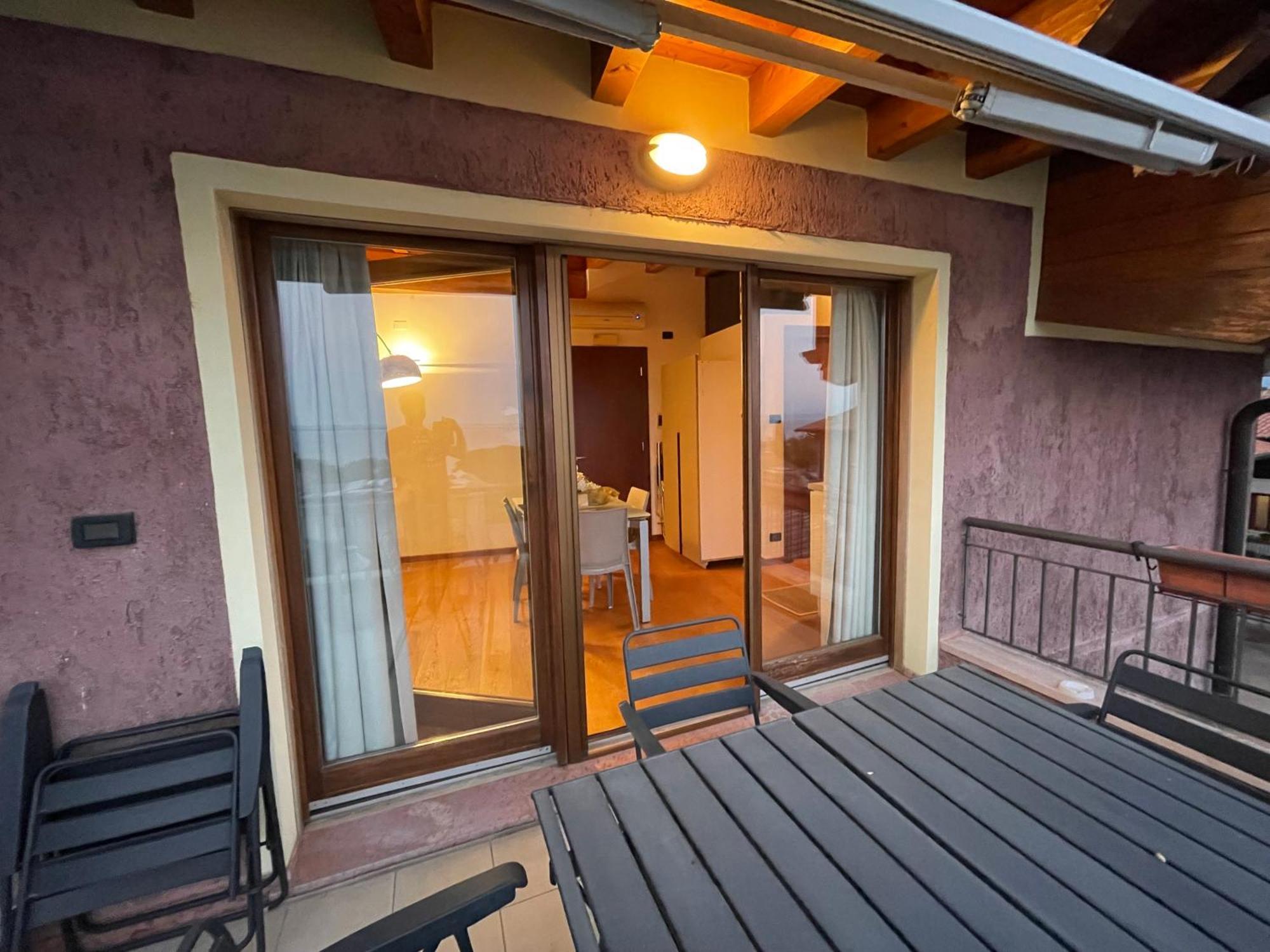 Villa Maria Apartments Moniga del Garda Ngoại thất bức ảnh